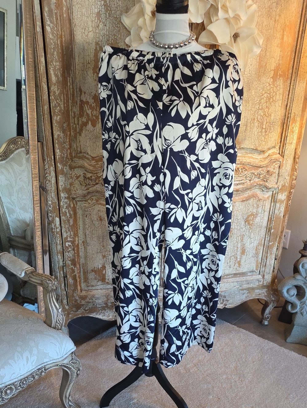 Wide Leg Floral Pants Navy & White